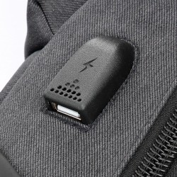 PEPE JEANS: MALETA-MOCHILA PORTAORDENADOR JARVIS NEGRA