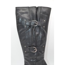 LAURA L'OR: BOTA DE CAÑA ALTA TACON BAJO Y CAÑA AJUSTABLE EN PIEL VACUNO 1ª CALIDAD NEGRA