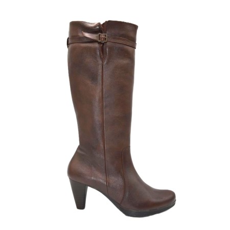 RODRI: BOTA DE PIEL DE CAÑA ALTA DE TACÓN MEDIO HORMA REDONDA 116799-MARRON