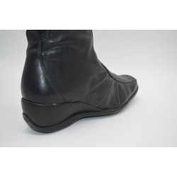 MILENARIO: BOTA DE CAÑA ALTA CON CUÑA EN PIEL VACUNO 1ª CALIDAD 112742-NEGRO