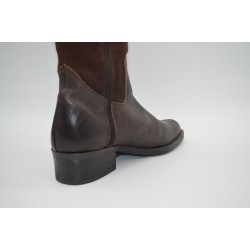 CALZASPORT: BOTAS DE PIEL VACUNO COMBINADA CON SERRAJE DE TACÓN BAJO 115190-MARRON