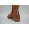PITILLOS: BOTA DE PIEL DE CAÑA ALTA CON TACON GRUESO COLOR CAMEL 105578