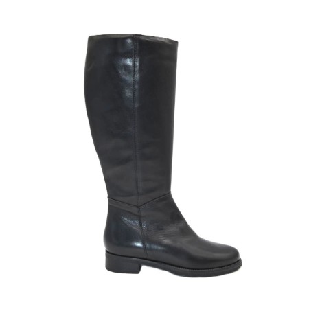 PITILLOS: BOTA DE PIEL DE CAÑA ALTA CON TACON BAJO COLOR NEGRA 105588