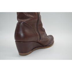 GAIMO: BOTA DE CAÑA ALTA EN PIEL VACUNO CON CORDONES 115784-MARRON