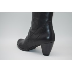 LACAL: BOTA DE CAÑA ALTA CON TACÓN MEDIO EN PIEL VACUNO 114024-NEGRA