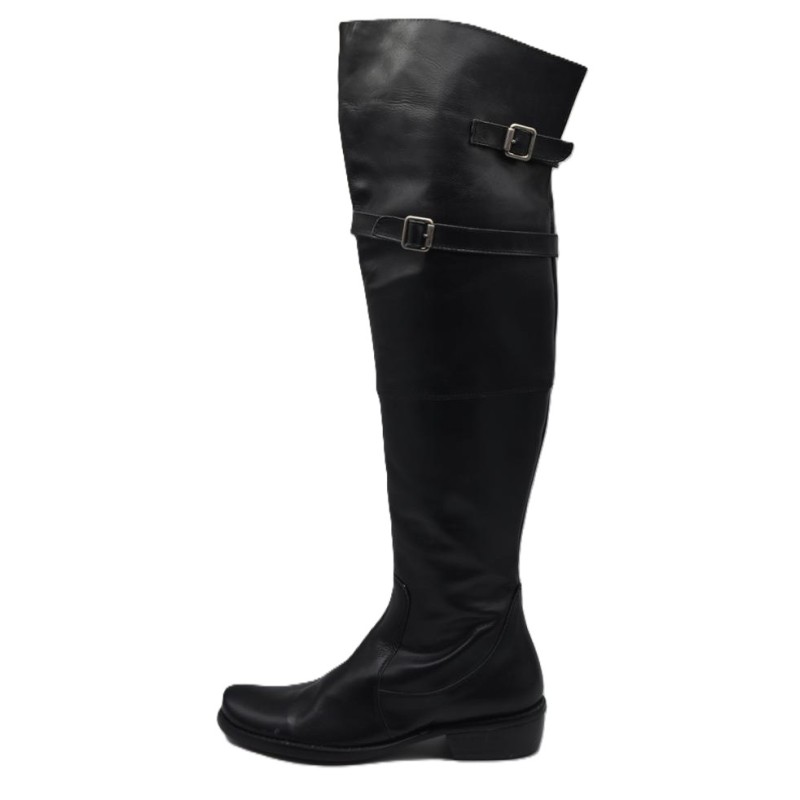 LACAL: BOTA MOSQUETERA PLANA EN PIEL VACUNO 114025-NEGRA