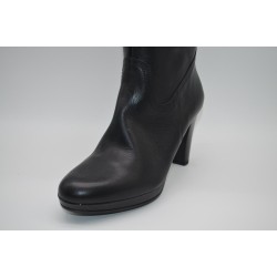 MARROQUÍ SÁNCHEZ: BOTA DE PIEL DE TACÓN CON PLATAFORMA 118527-NEGRA