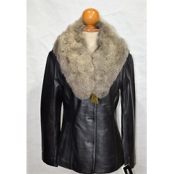 Cuello de piel de zorro.