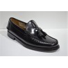 ADOC: Zapato castellano con borlas negro